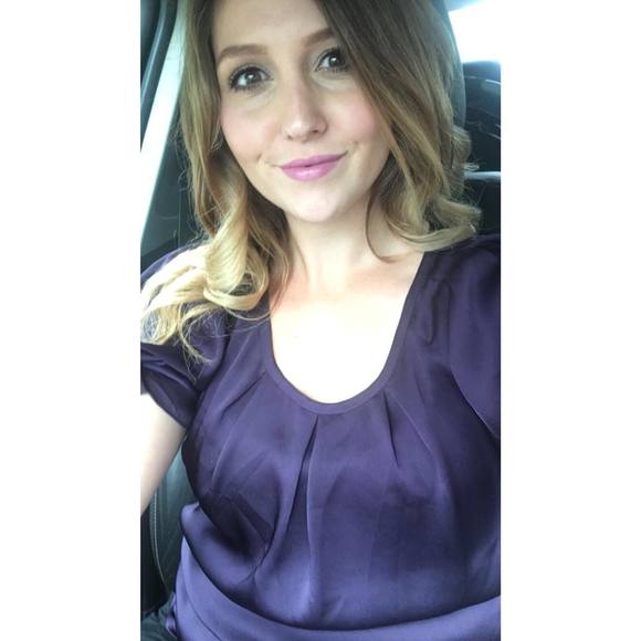 Meet your Posher, Abigail - Picture 1 of 1